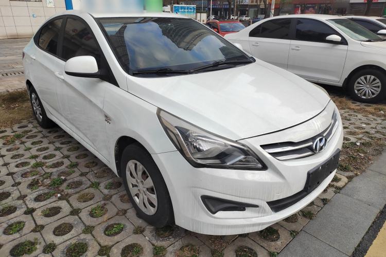 Used Hyundai Verna (older generation) 2014 1.4L Automatic Fashion GS Model