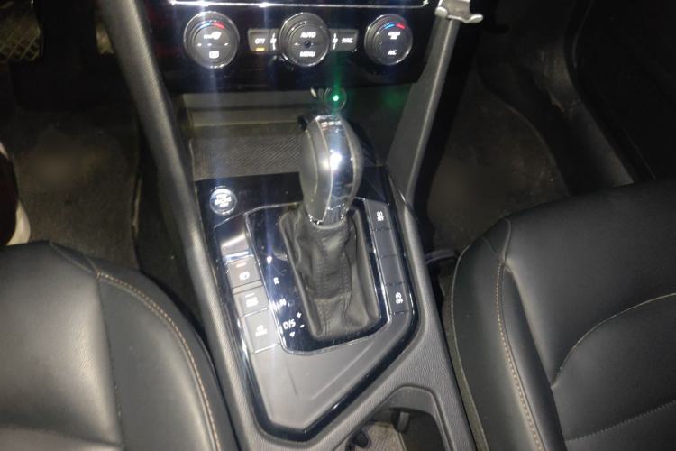 Used Volkswagen Tharu 2019 280TSI Two-Wheel Drive Luxury Version China VI Standard