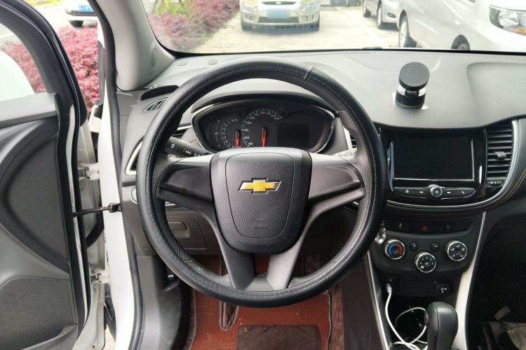 Used Chevrolet Trax 2018 330T Automatic Two-Wheel Drive Elite Model Steering Wheel