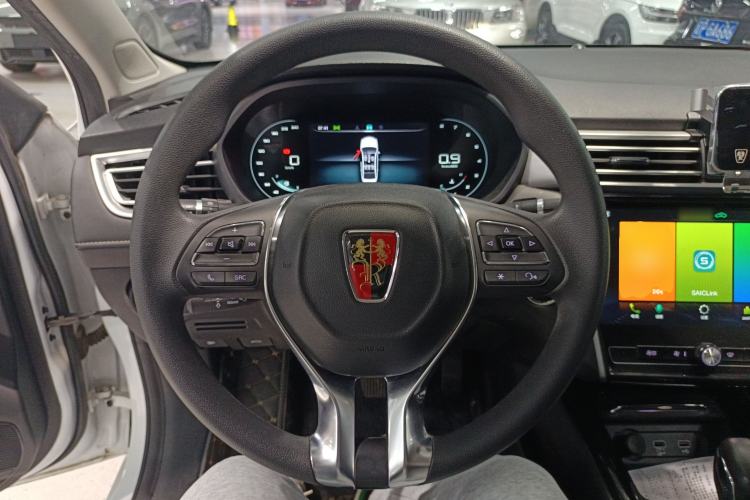 Used Roewe i5 2020 1.5L Automatic 4G Connect Luxury Flagship Edition
