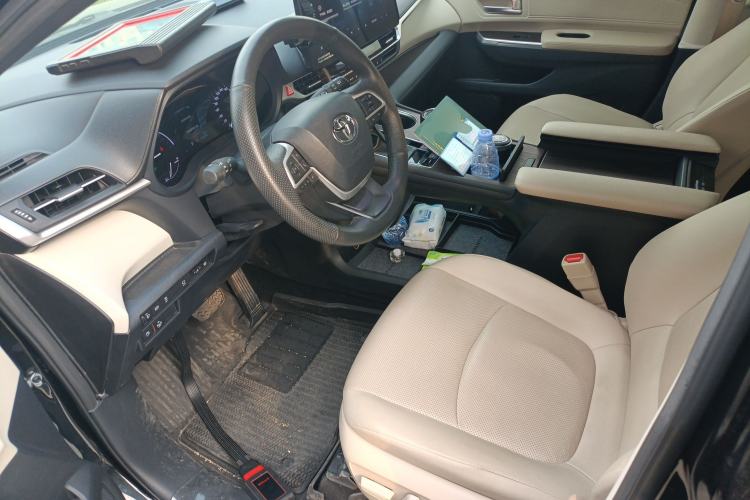 Used Toyota Granvia 2022 2.5L Hybrid Prestige Edition