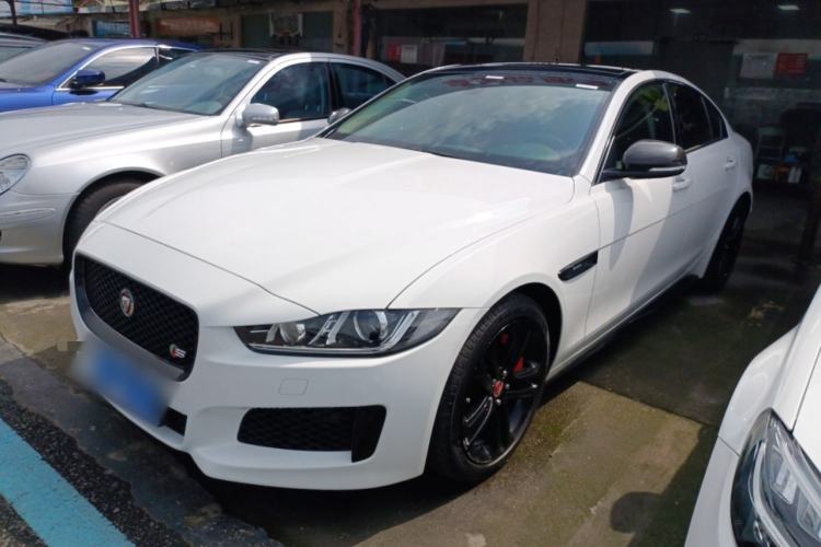 Used Jaguar XE 2017 2.0T 200 PS R-Sport