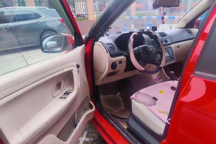 Used Skoda Fabia 2012 1.4L Automatic Crystal Edition
