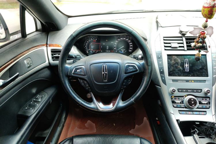 Used Lincoln MKZ 2019 2.0T Luxury Edition China VI Standard Steering Wheel