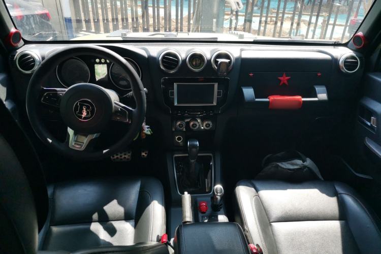 Used BAIC Off-Road BJ40 2016 40L 2.3T Automatic All-Wheel Drive Premium Edition Center Console