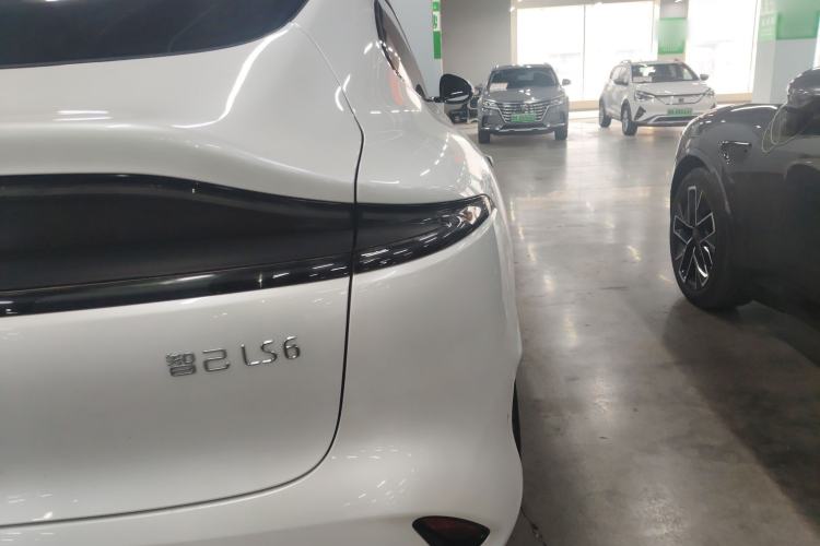 Used IM LS6 2023 Max Standard Edition