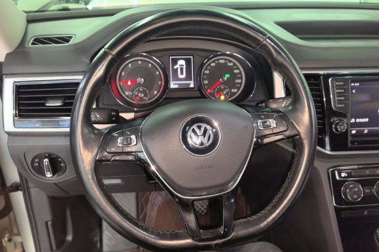 Used Volkswagen Teramont 2019 380TSI Four-Wheel Drive Comfort Edition China V Standard Steering Wheel