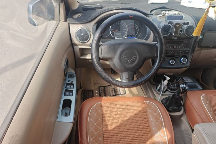 Used Wuling Hongguang 2010 1.2L Practical Version China IV

