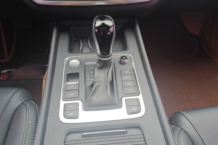 Used BYD Tang 2018 2.0T Automatic Smart Connect Prestige 7-Seater China V Standard Gear Lever