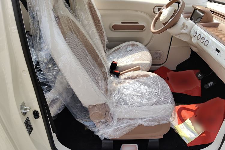 Used Bestune Pony 2026 222km Colorful Horse Right Front Seat