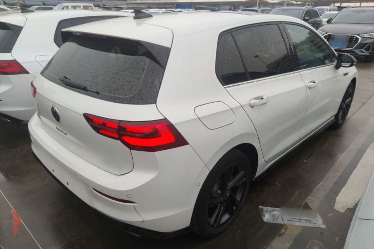 Used Volkswagen Golf 2023 280TSI DSG R-Line Lite Rear Right 45 Deg