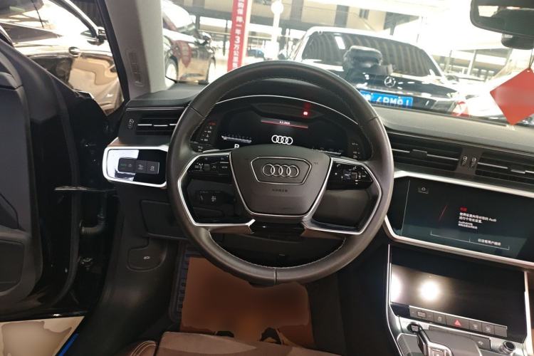 Used Audi A7L 2024 45TFSI S-line Dream-Building Edition Flow Crystal Package