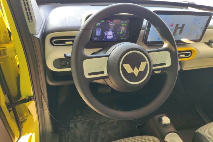 Used Wuling Hongguang MINIEV 2024 3rd Generation 215km Advanced Version