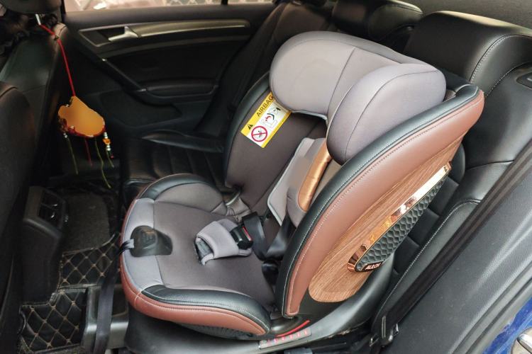 Used Volkswagen Golf 2014 1.4TSI Automatic Luxury Model Left Rear Seat