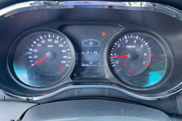 Used Jinbei 750 2016 1.5L Flagship Edition
