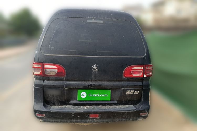 Used FORTHING Lingzhi 2022 M5 1.6L Practical 7-Seater
