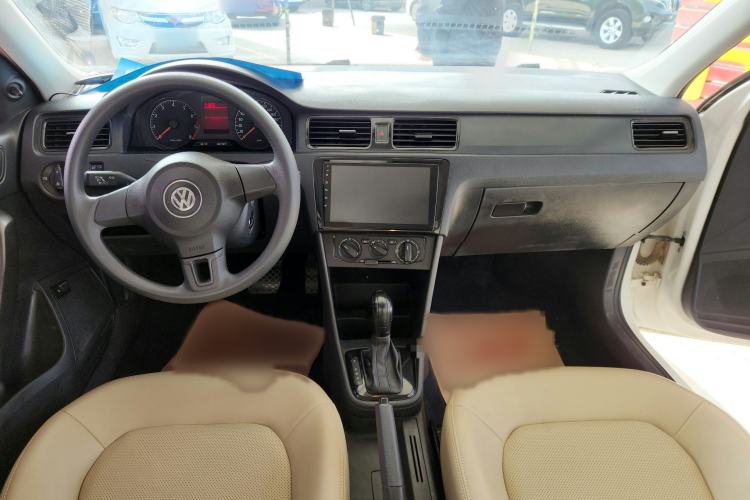 Used Volkswagen Santana 2015 1.6L Automatic Fashion Edition
