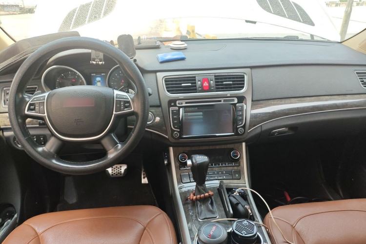 Used Haval H8 2015 2.0T Two-Wheel-Drive Luxury Version