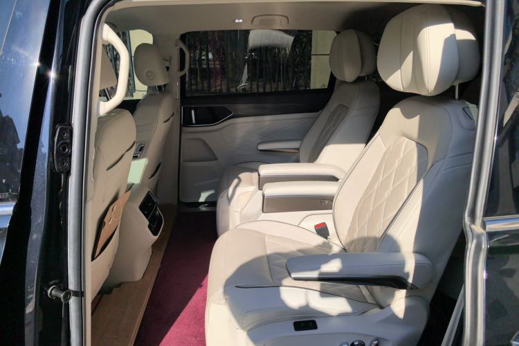 Used Volkswagen Viloran 2023 380TSI Prestige Edition Left Rear Seat