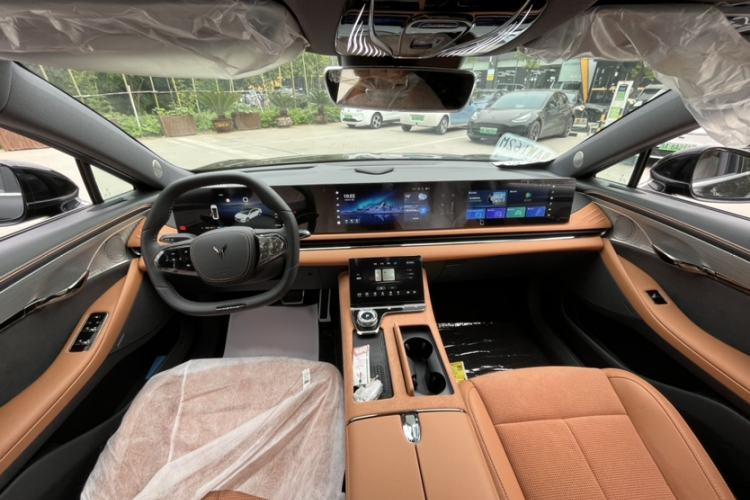 Used VOYAH PASSION 2024 PHEV Four-Wheel Drive Ultra-Long Range Flagship Model Interior 8