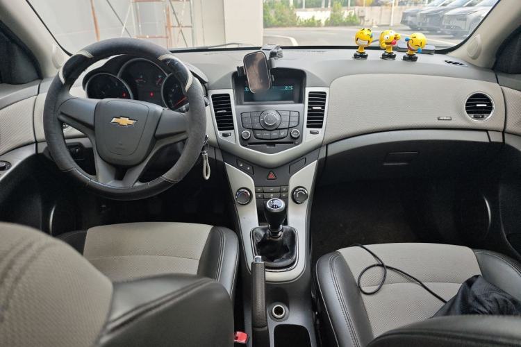 Used Chevrolet Cruze 2013 1.6L SE MT
