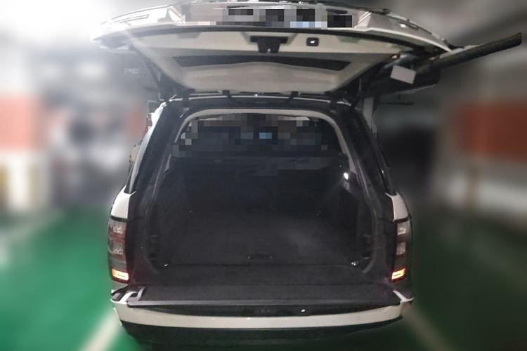 Used Land Rover Range 2015 3.0 SC V6 Vogue Trunk