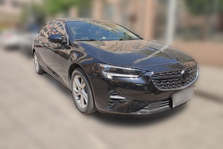 Used Buick Regal 2020 552T Elite Edition Front Right 45 Deg