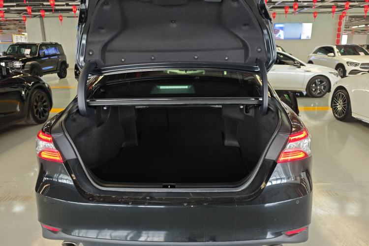 Used Toyota Camry 2019 Revised Version 2.0G Luxury Edition