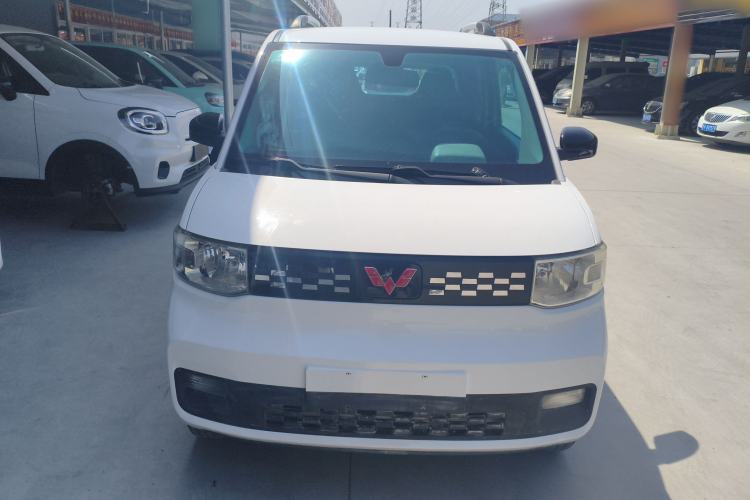 Used Wuling Hongguang MINIEV 2020 Freedom Version Lithium Iron Phosphate Front