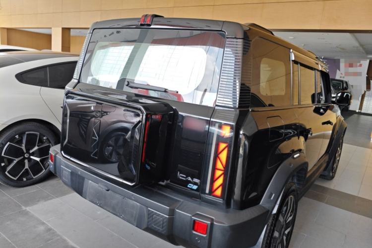 Used iCAR 03 2024 472km Four-Wheel Drive Long-Range Version Rear Right 45 Deg