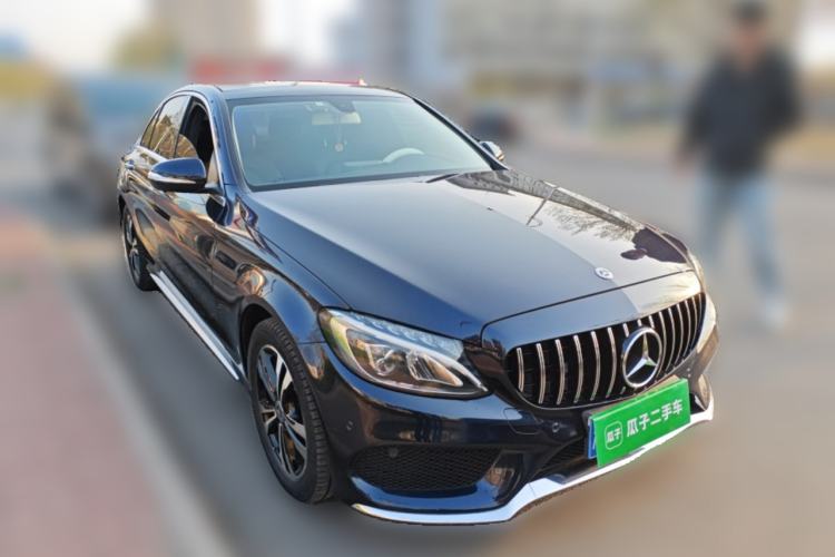 Used Mercedes-Benz C-Class 2017 Facelift C 200 L Front Right 45 Deg