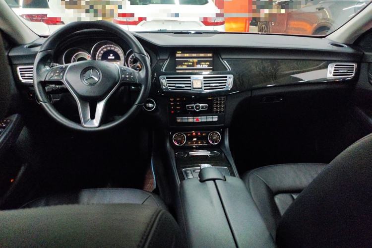 Used Mercedes-Benz CLS 2012 CLS 300 CGI Center Console