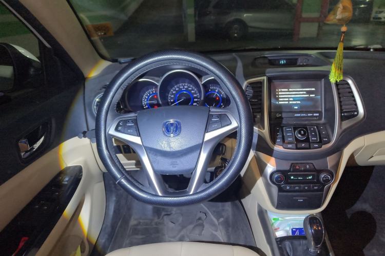 Used Changan Eado 2015 1.6L Manual Luxury Model China V Standard
