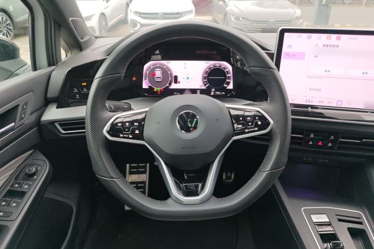 Used Volkswagen Golf 2025 300TSI R-Line