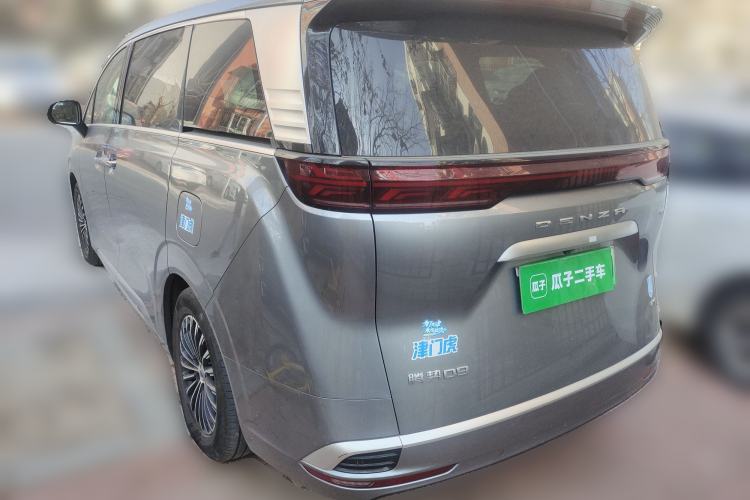 Used Denza D9 2022 DM-i 1040 Prestige Model