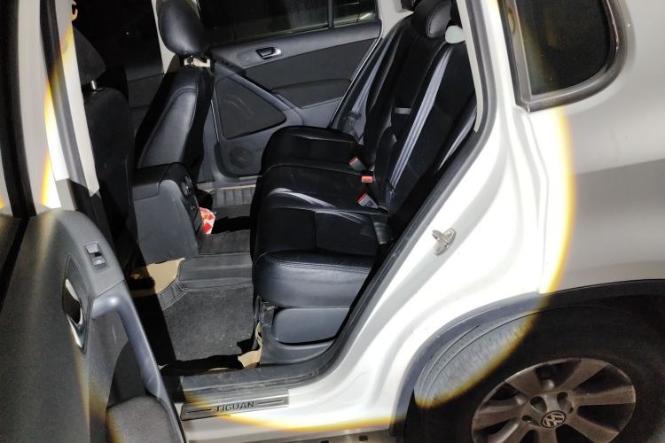 Used Volkswagen Tiguan 2012 1.8TSI Manual Two-Wheel Drive Urban Edition Left Rear Seat