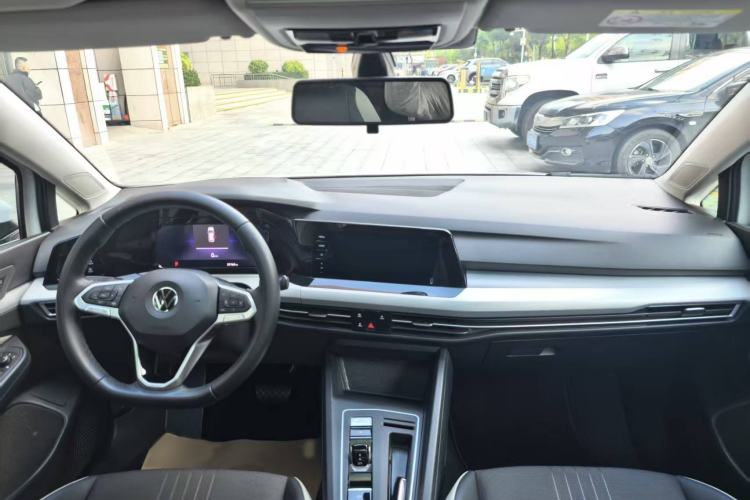 Used Volkswagen Golf 2021 280TSI DSG Pro Interior 1