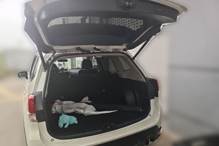 Used Subaru Forester 2019 2.0i Luxury Edition EyeSight Trunk