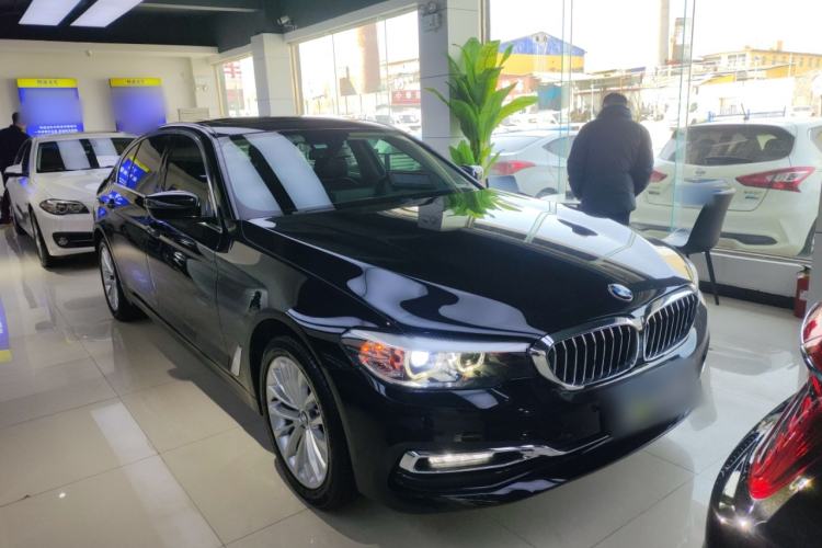 Used BMW 5 Series 2019 525Li Luxury Package