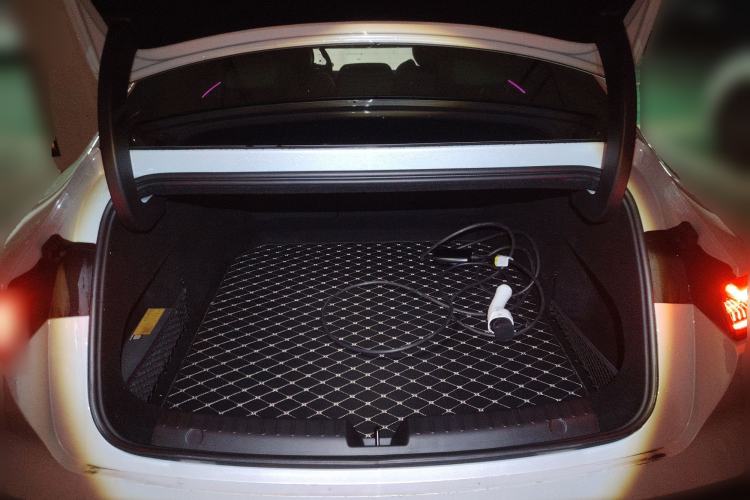 Used Geely Galaxy E8 2024 665 km Range Rear-Drive Starship Long-Range Version