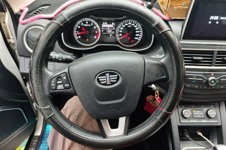 Used Bestune X40 2017 1.6L Manual Luxury Edition Steering Wheel