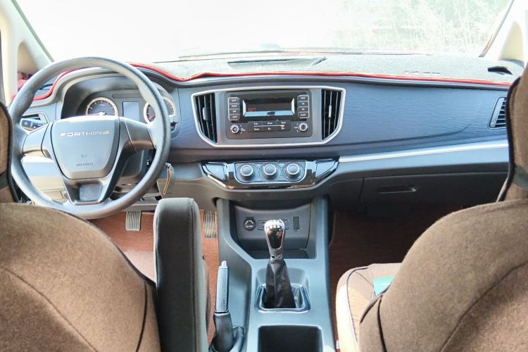 Used FORTHING Lingzhi 2022 Striving Version M5L 1.6L Base Model 9-Seater