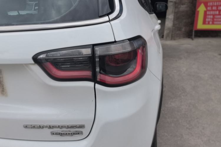 Used Jeep Compass 2017 200T Automatic Enjoyment Version
