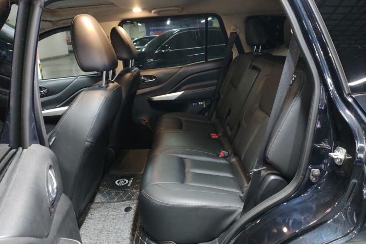 Used Nissan Terra 2020 2.5L XL Upper 4WD Automatic Four-Wheel Drive Luxury Edition Left Rear Seat