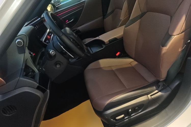 Used Lexus ES 2023 200 Excellence Edition