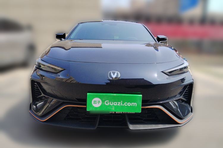 Used CHANGAN UNI-V 2025 Model Third-Generation 2.0T Dynamic Edition
