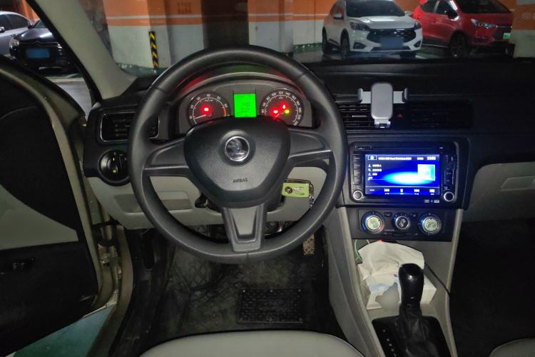 Used Skoda Rapid 2016 1.6L Automatic Chuanxing Edition
