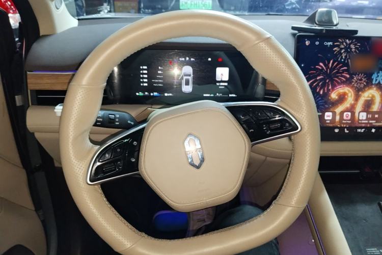 Used Hima AITO M7 2024 1.5T Rear-Drive Plus Version 5 Seats Steering Wheel