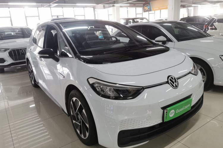 Used Volkswagen ID.3 2023 Upgraded Model Pure Intelligent Enjoyment Version Front Right 45 Deg