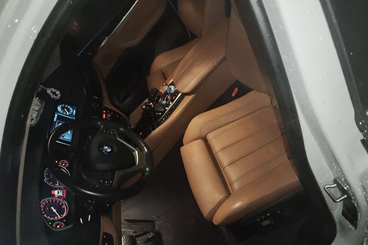 Used BMW X6 2017 xDrive28i
